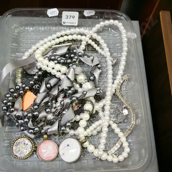 tray of costume jewellery