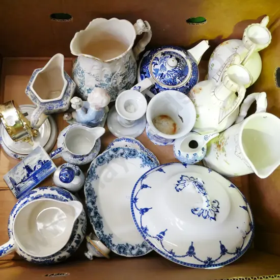 box; vases, jugs, part anniversary clock etc