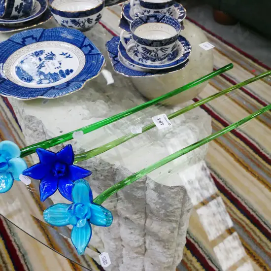 3x studio art glass flowers