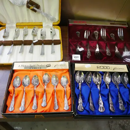 4x sets of cased cutlery