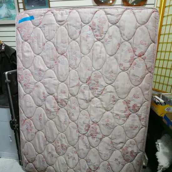 queen bed base and mattress