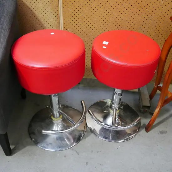 2x chrome and red vinyl bar stools