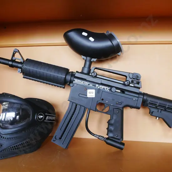 Spyder 68 caliber paint ball gun and mask