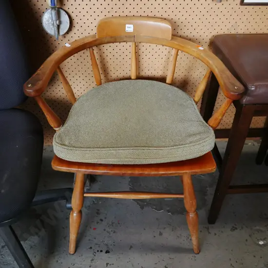 mahogany spindle back tub chair