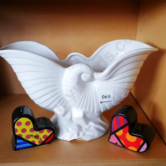 Crown Lynn nautilus vase - large chip to base, 2x Britto salt and pepper shakers