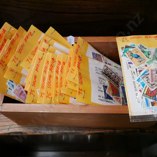 box; loose Sth African stamps