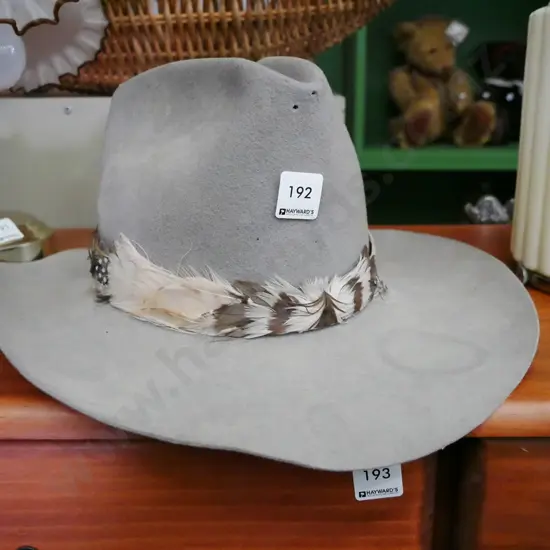 felt medium sized cowboy hat