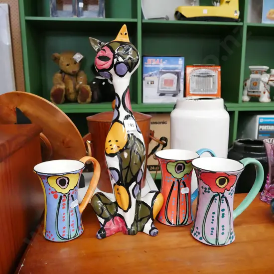 studio pottery cat with small chip, 3x coffee cups Cat H-370