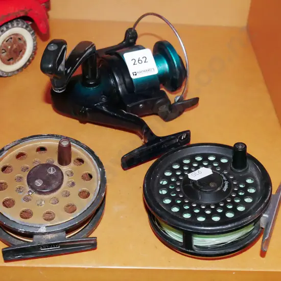 2x fly fishing reels, spinning reel