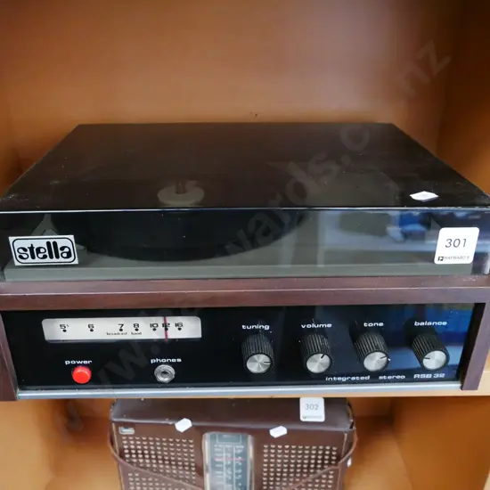 Stella turntable and radio
