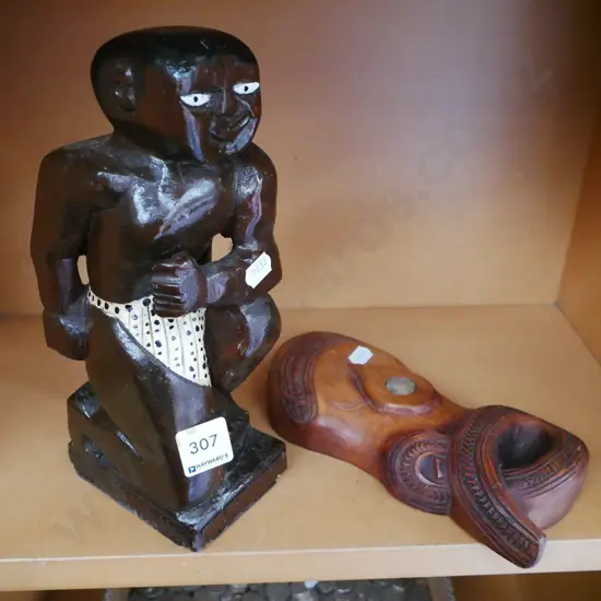 2x carved Maori souvenir items