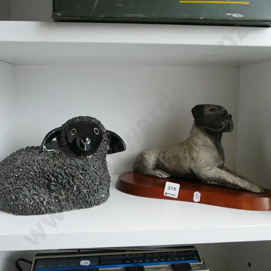 2x animal figurines Tallest H-170