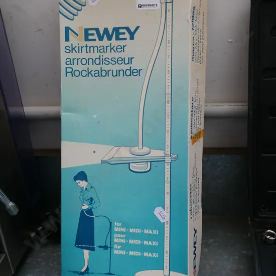 boxed; sewer's skirt marker