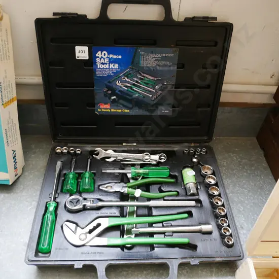 40 piece automotive tool kit