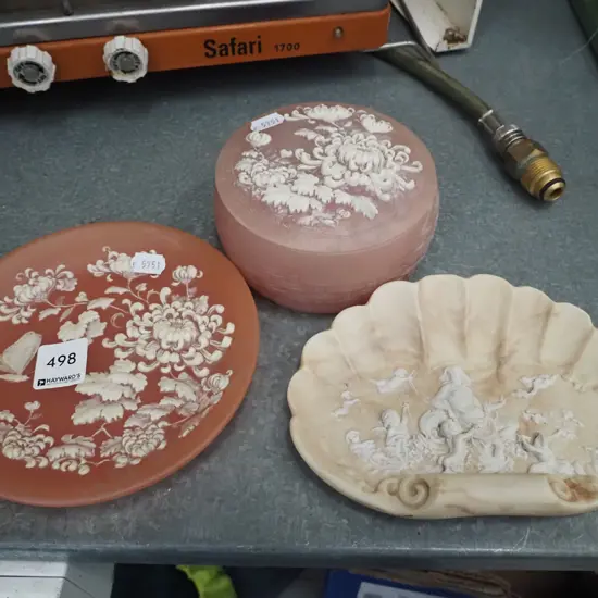 2x Marlstone ring dishes, trinket box