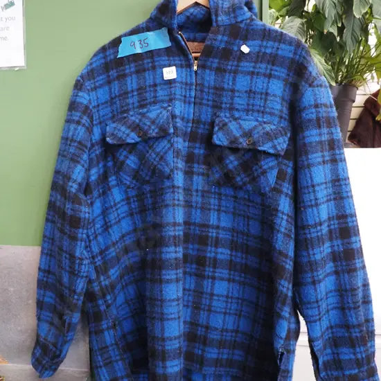 Forrester Size 0 blue checked bush shirt
