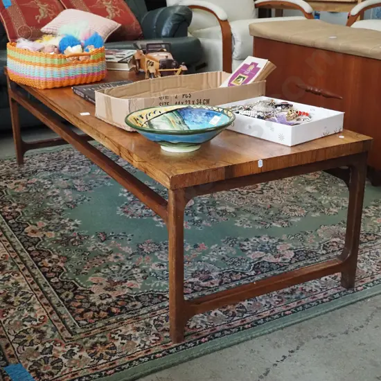 mid-century wood veneer coffee table - has had repairs, needs attention H-420 W-1520 D-560