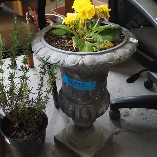 composite urn with plant Urn H-530