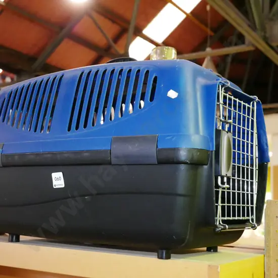 plastic pet carrier