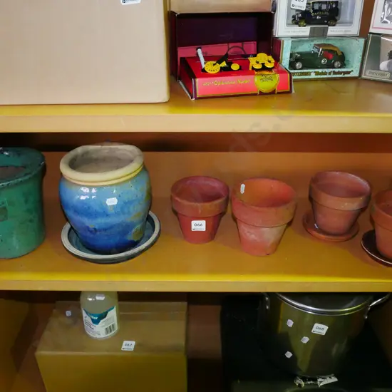 shelf; garden planters