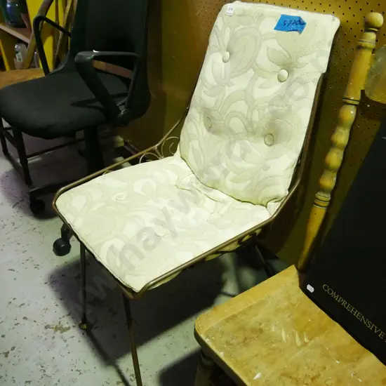 retro metal and deep buttoned chair
