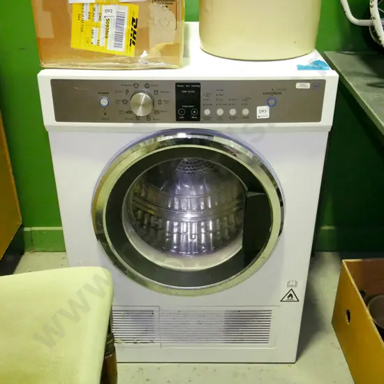 F&P tumble dryer - some tarnishing, needs a clean
