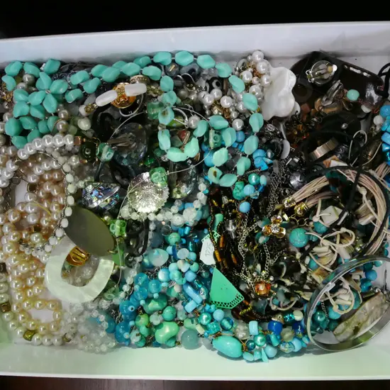 tray; costume jewellery