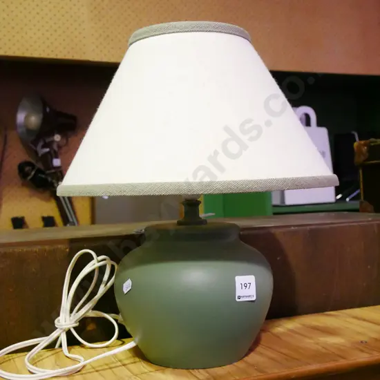 ceramic based table lamp