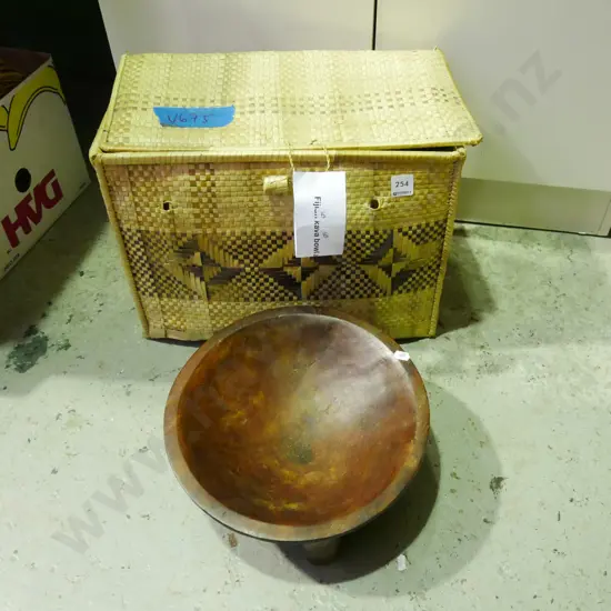 Fijiian kava bowl and basket