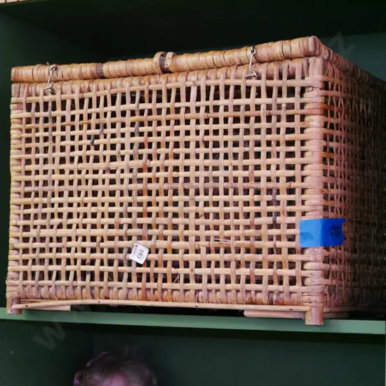 small cane hamper H-400