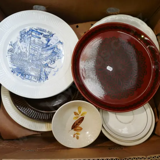 box; Crown Lynn plates and bowls