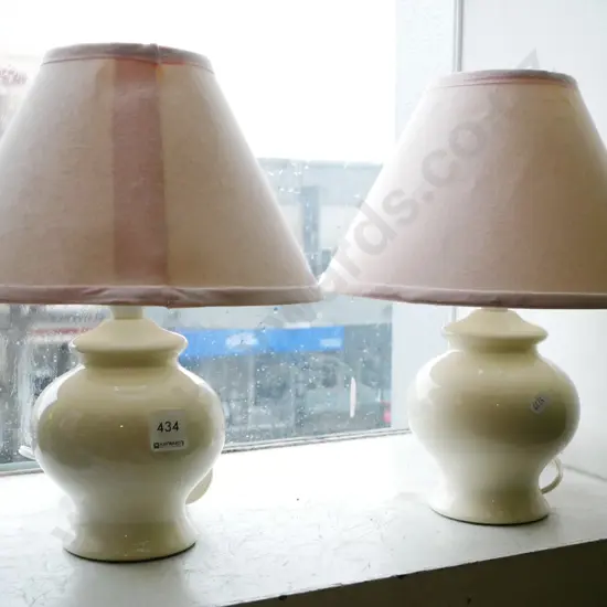2x table lamps