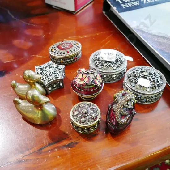 various jewel boxes, 2 very small brass ducks