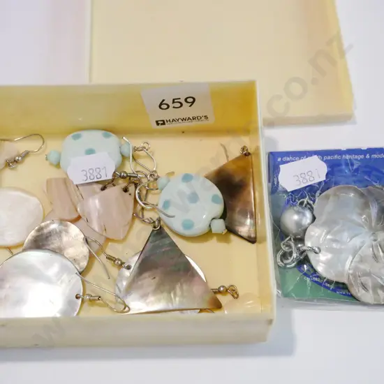 small plastic tray, earrings