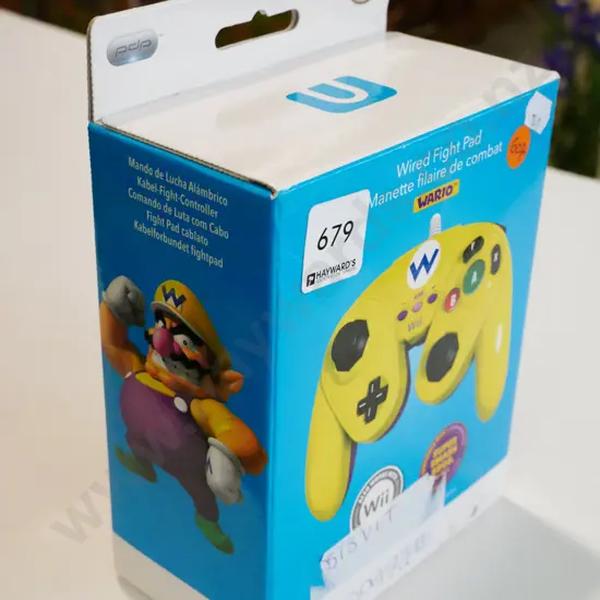 boxed Wii wired fight pad