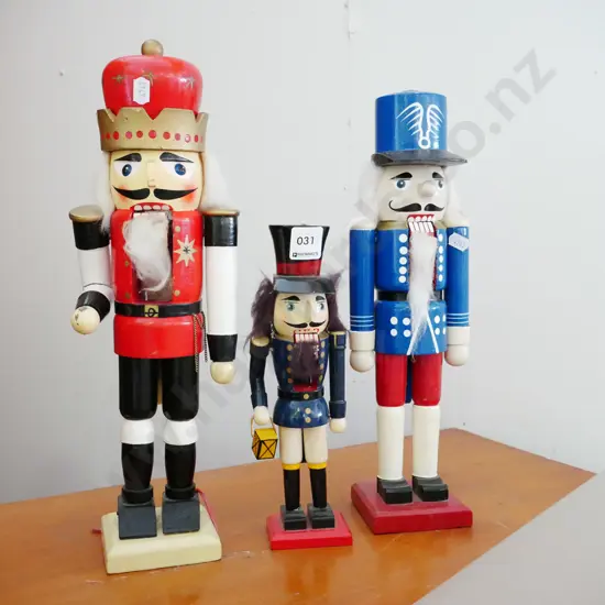 3x vintage Christmas Nutcracker soldiers