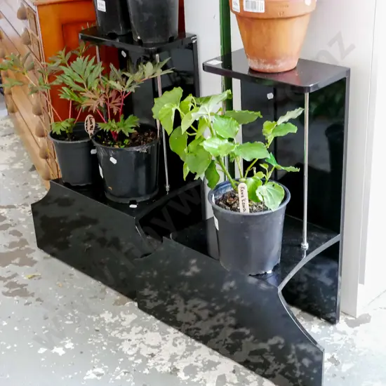 2x chrome and black painted shop display stands H-630