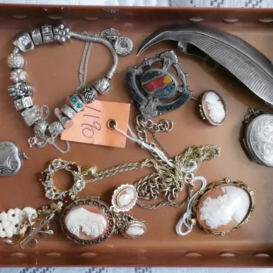 tray of jewellery; Pandora charm bracelet, cameo brooches etc