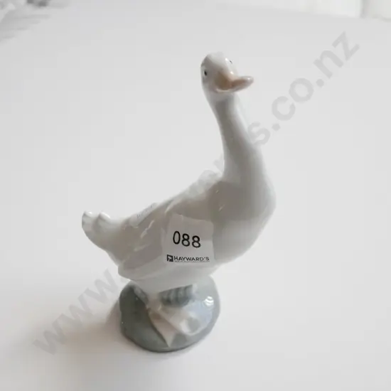 small Nao duck figurine H-150