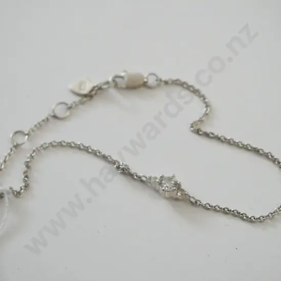 small silver chain bracelet