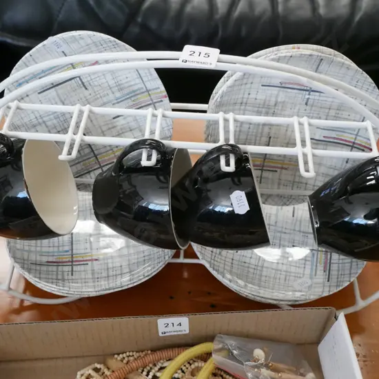 English trios and plastic trio stand