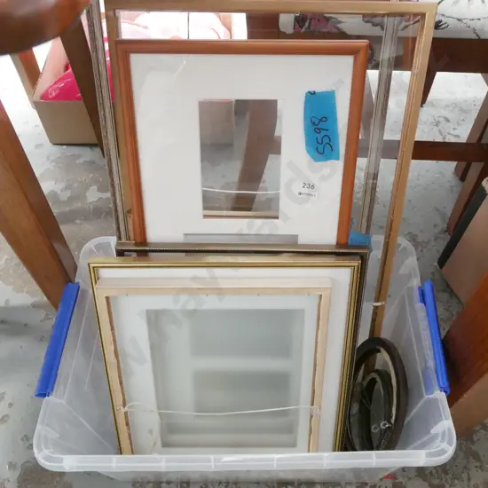 box; photo and picture frames