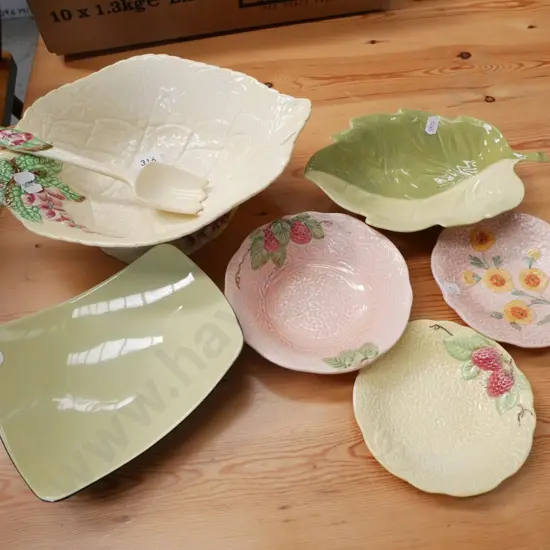 assorted Carlton ware bowls, dishes etc
