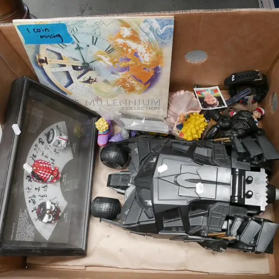 box; bat mobile, figurines etc