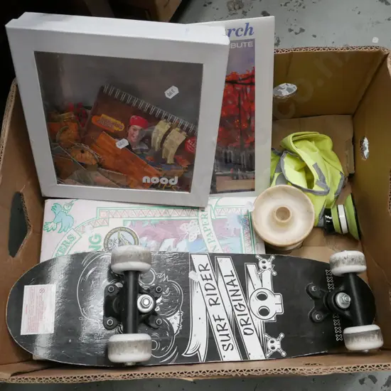 box; paper making kit, building cards etc