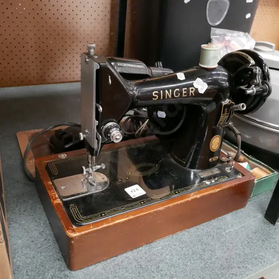 Singer table top sewing machine