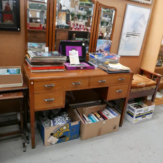 oak 4 drawer 3x mirror back dresser H-1570 W-1150 D-500