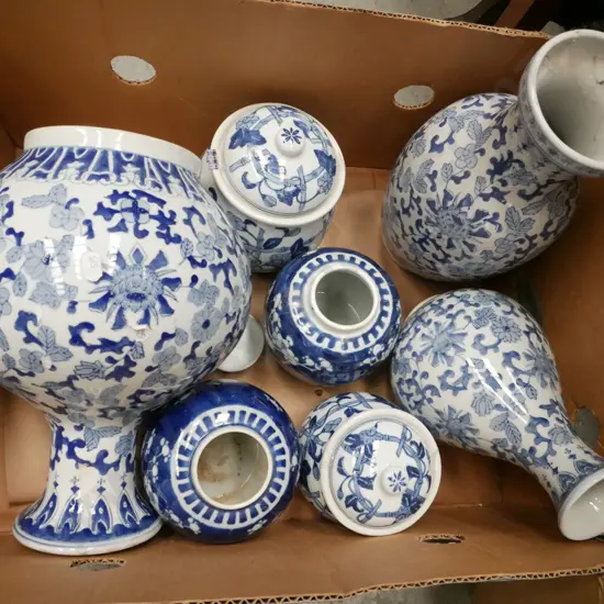 box; blue and white vases, cover pots, ginger jars - no lids