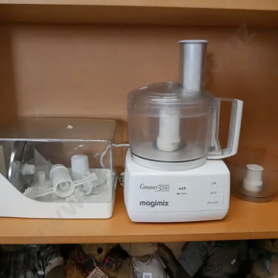 Magimix kitchen whiz and accessories