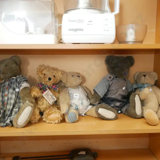 shelf of teddy bears